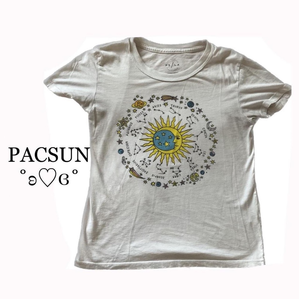 Zodiac/Astrology Graphic Tee🌙